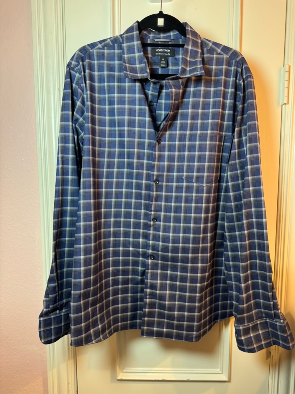 Nordstrom Men's Navy and White Plaid Button-Down Shirt